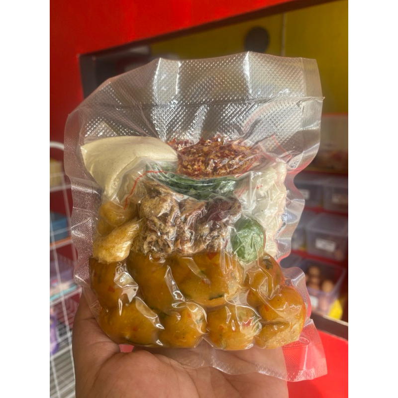 

Cirawit kuah chili (baso aci cabe rawit)