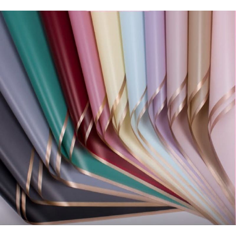 

Kertas Wrapping Bucket Bunga List Emas