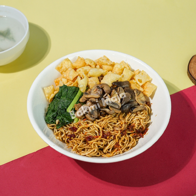 

Bakmi Maja - Yamin Xtra Pedas Jamur Spesial
