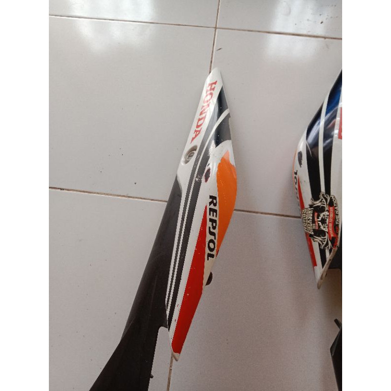 BODI BELAKANG SET CBR150R CBU REPSOL