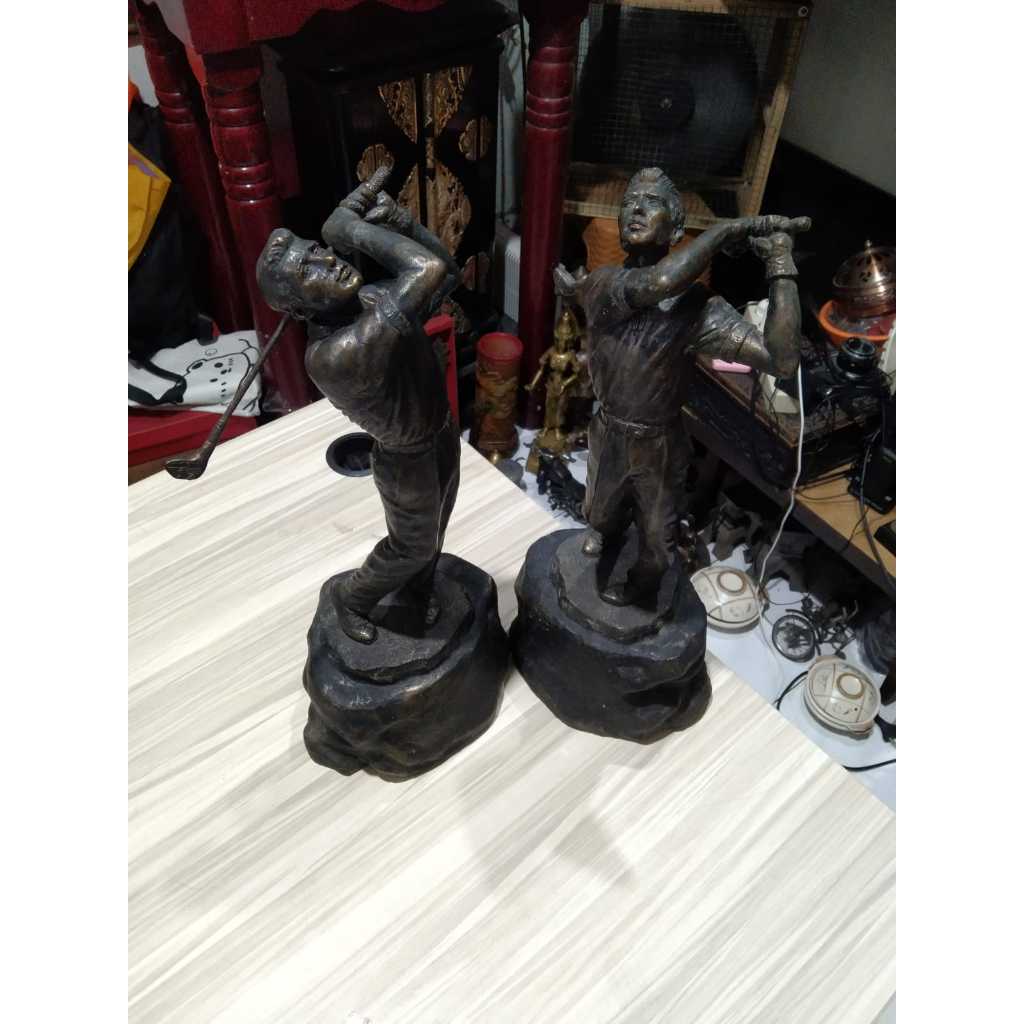 Patung Pemain Golf Sepasang Kuno Jadul Antik