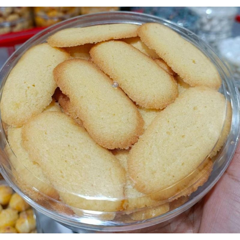

Kue kering Lidah kucing