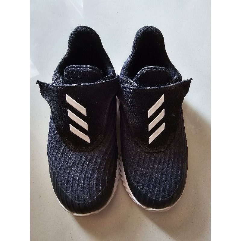 sepatu anak adidas preloved