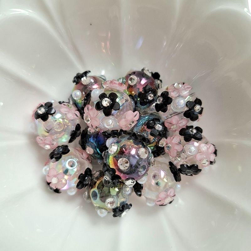 Manik bunga clear pink hitam