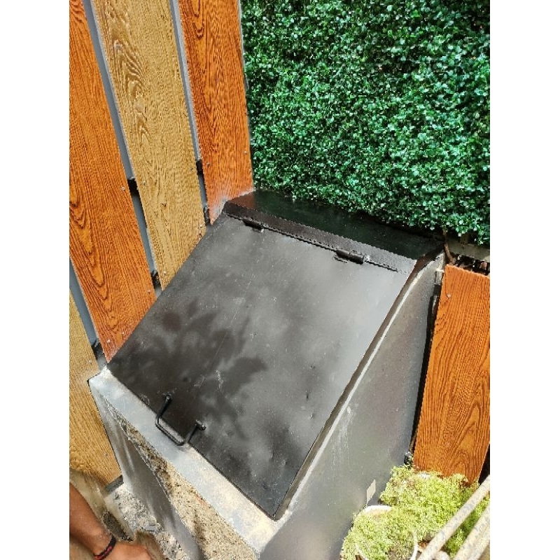 tutup sampah/ bak sampah