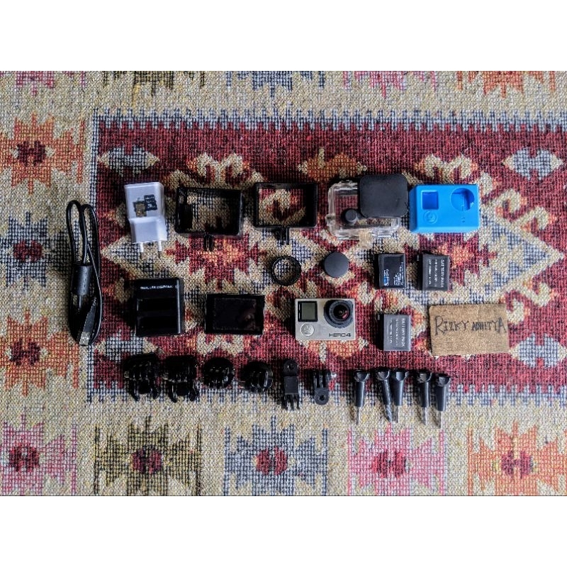 Gopro Hero 4 Black action cam camera Banyak Bonus