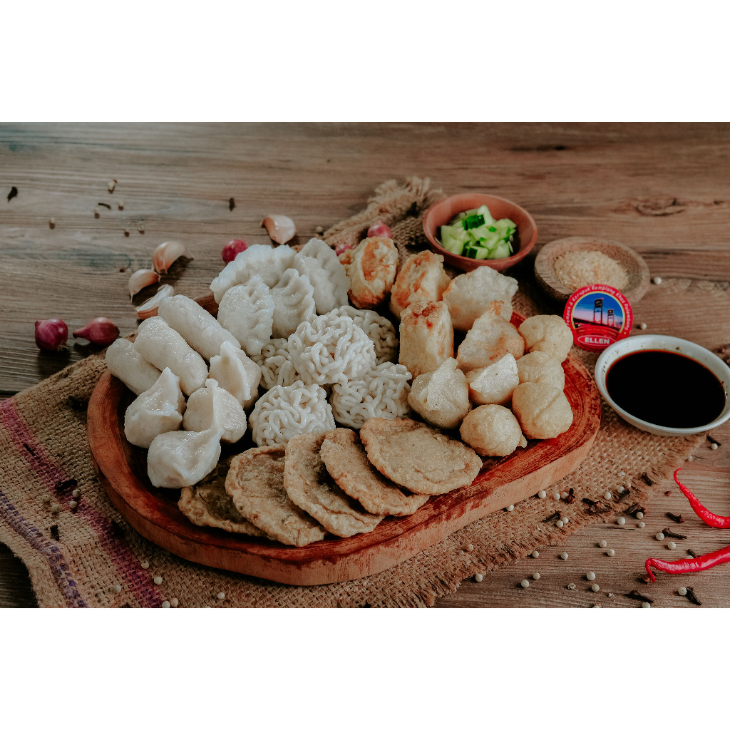 

Paket 60 / 70 Pempek Kecil Campur - Pempek Ellen