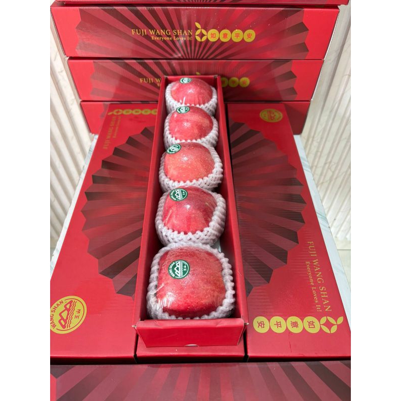 Apel Fuji Wangshan Premium Giftbox imlek Sincia CNY isi 5pcs