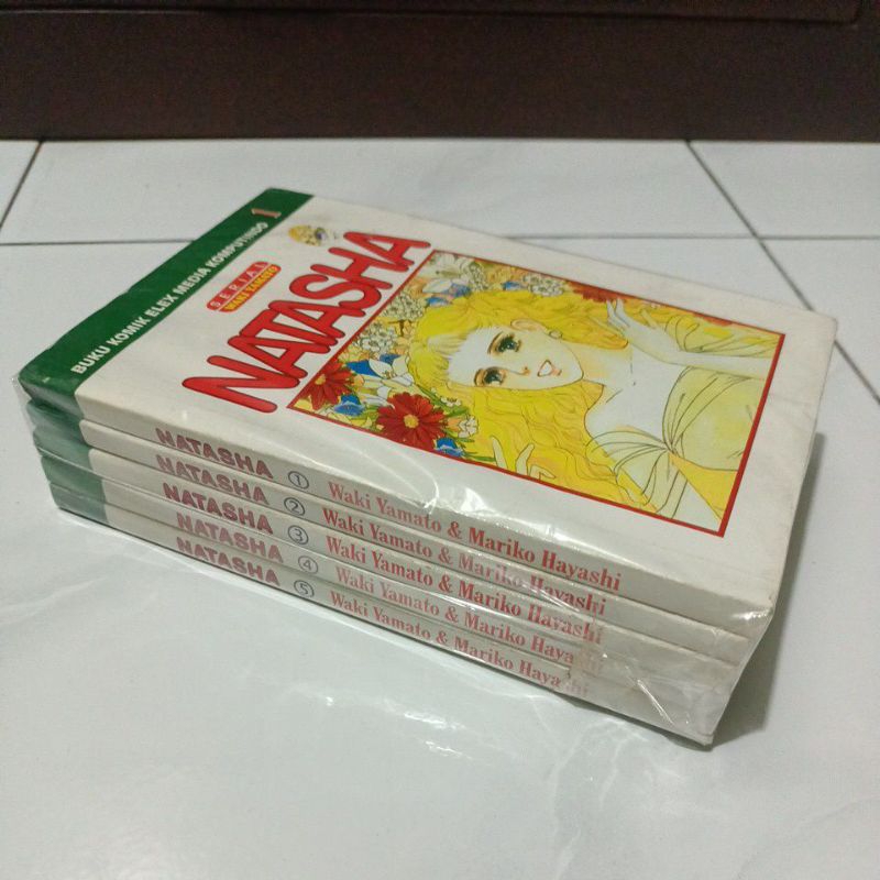 komik natasha - serial waki yamato