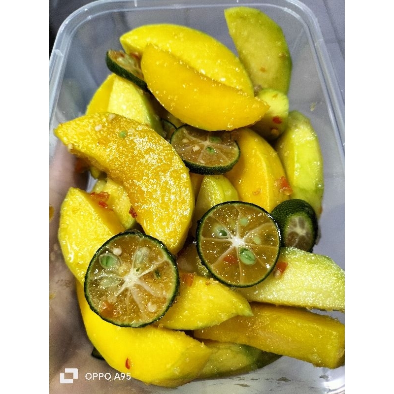 

asinan mangga kuning sonkit