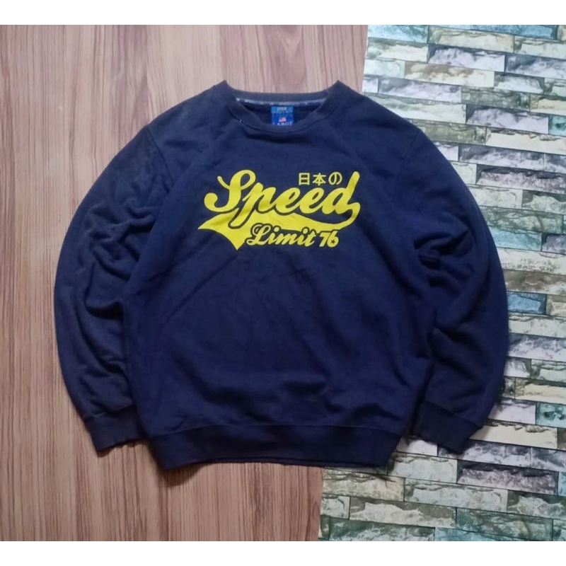 76 lubricant Crewneck