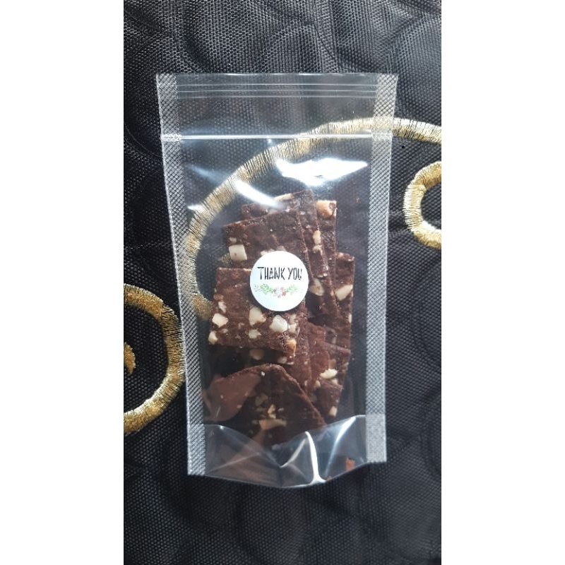 

brownies crispy cemilan renyah manis "made by kira