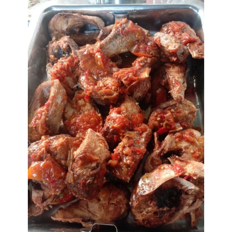 

aneka ikan laut goreng sous/balado manado