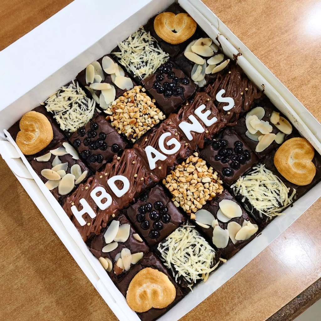 

Brownies Custom Topping Nuttela 20x20