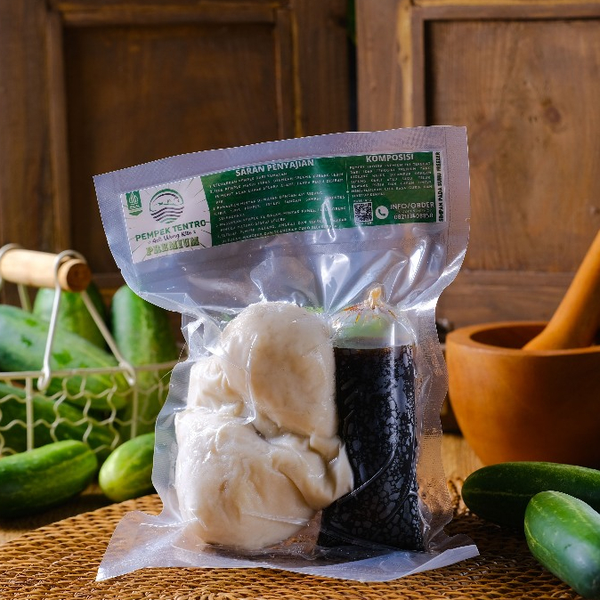 

PEMPEK TENTRO - PEMPEK PALEMBANG ASLI - KAPAL SELAM PREMIUM FROZEN - 2 PCS