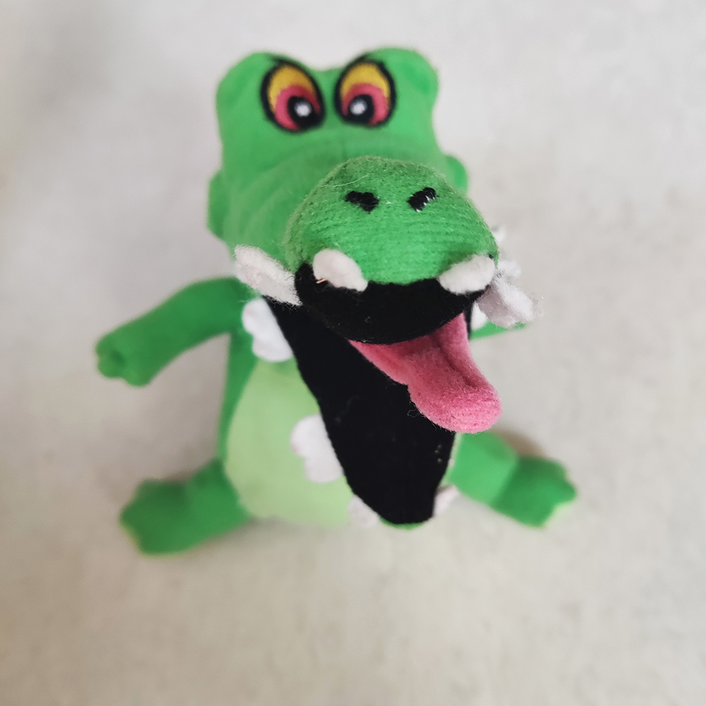 PRELOVED MAINAN ANAK BONEKA BEAN BAG TICK TOCK THE CROCODILE DARI FILM DISNEY PETER PAN