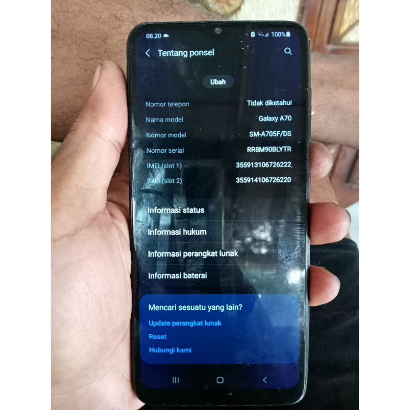 samsung a70 ram 6/128 hp saja , minus fingger prin off ,lcd pernah ganti