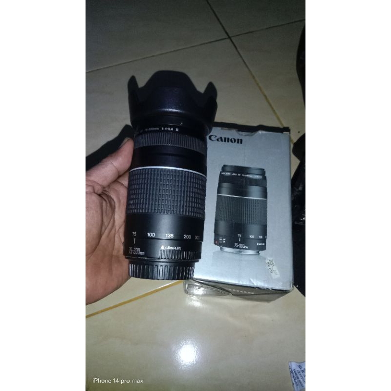 lensa tele Canon 75 - 300mm