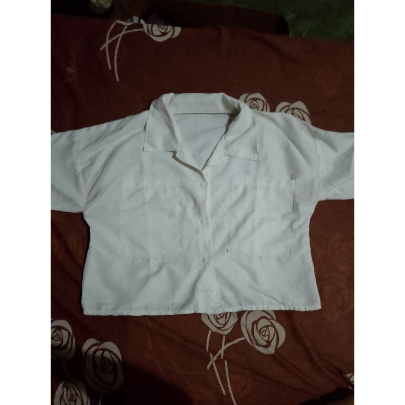 kemeja crop lengan panjang