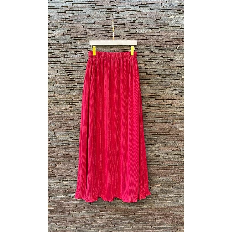 Rok Plisket Panjang dengan Furing, Lingkar Pinggang 75-110 cm dan Panjang 100 cm