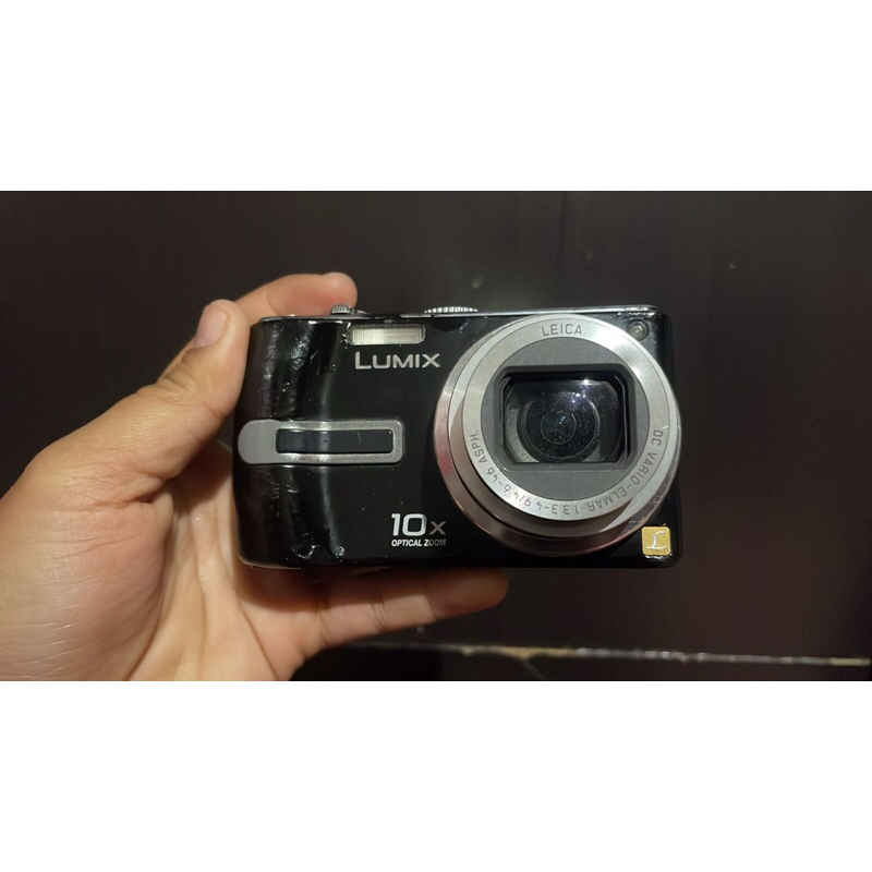 LUMIX DMC TZ3