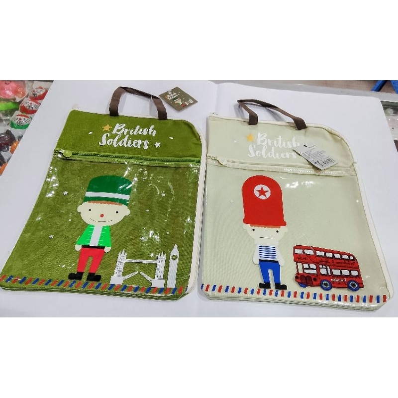 

Tas Map A4 Resleting Kain Motif Polisi London / Map Kain Resleting A4 Motif Polisi London 15947