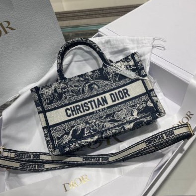Tas Cd Doir Book Mini Tote Bag Canvass VVIP High Quality