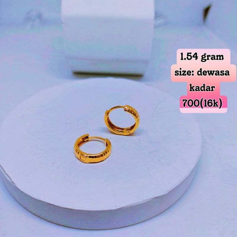 anting emas model jepit bulat ukir.dewasa mas kadar 700(16k)