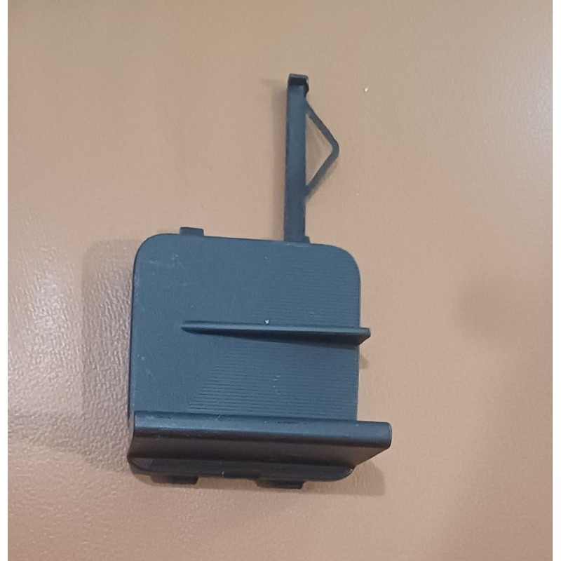 tutup derek towing depan rush terios 2015-2017 original baru