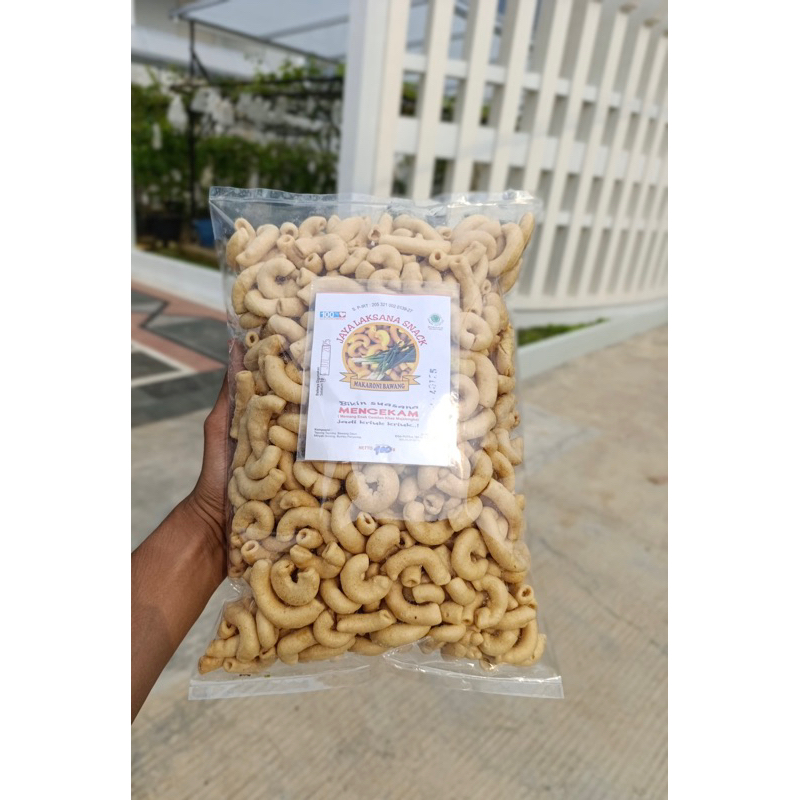 

SNACK MAKARONI BAWANG ASIN 400gr