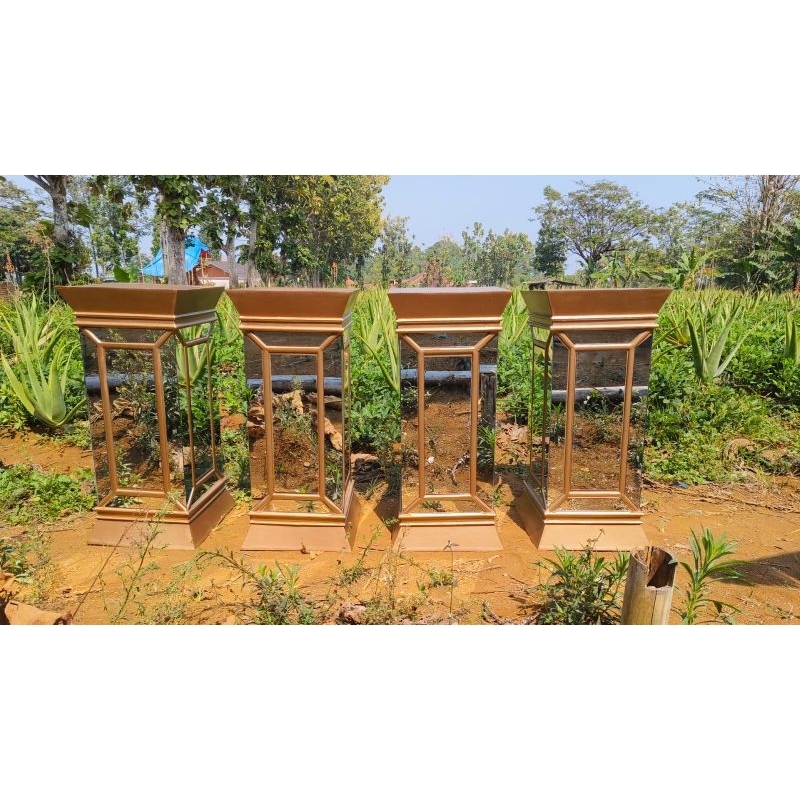 stending kotak kaca pelaminan