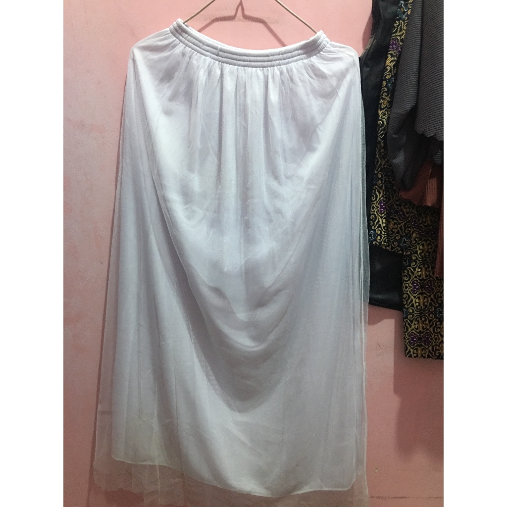 Rok Tutu Putih