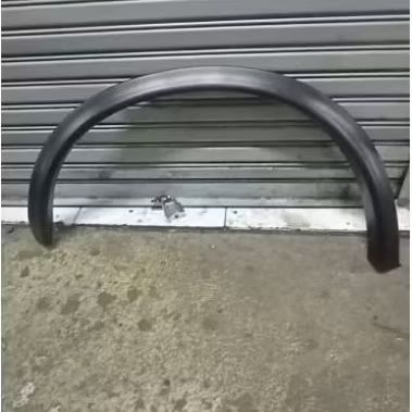 over fender Nissan Juke belakang