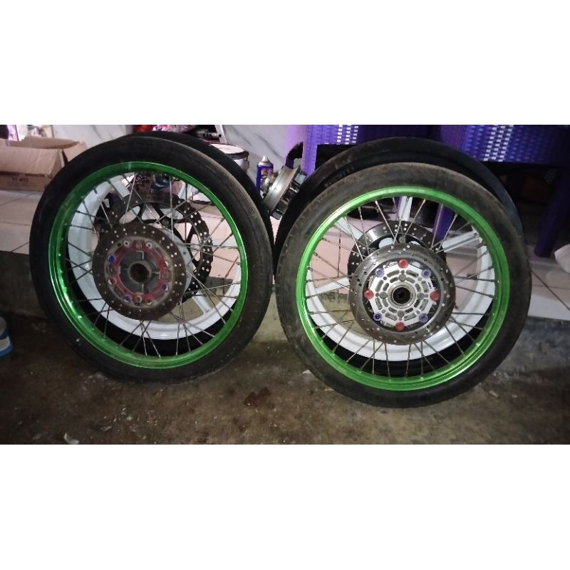 velg scralet ring 17/18 ninja r