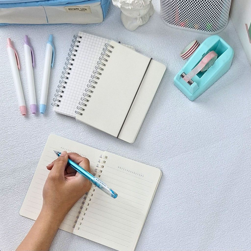 

Zumoo Notebook Transparan CLEAR A6 Spiral book