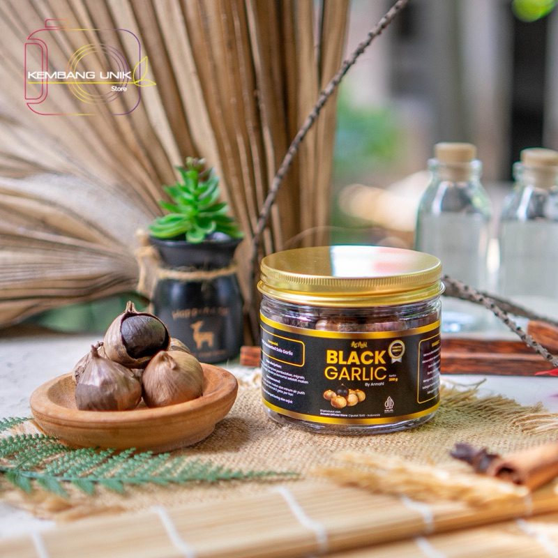 

Black Garlic Annahl premium 100gr | Bawang hitam tunggal | Bawang Lanang