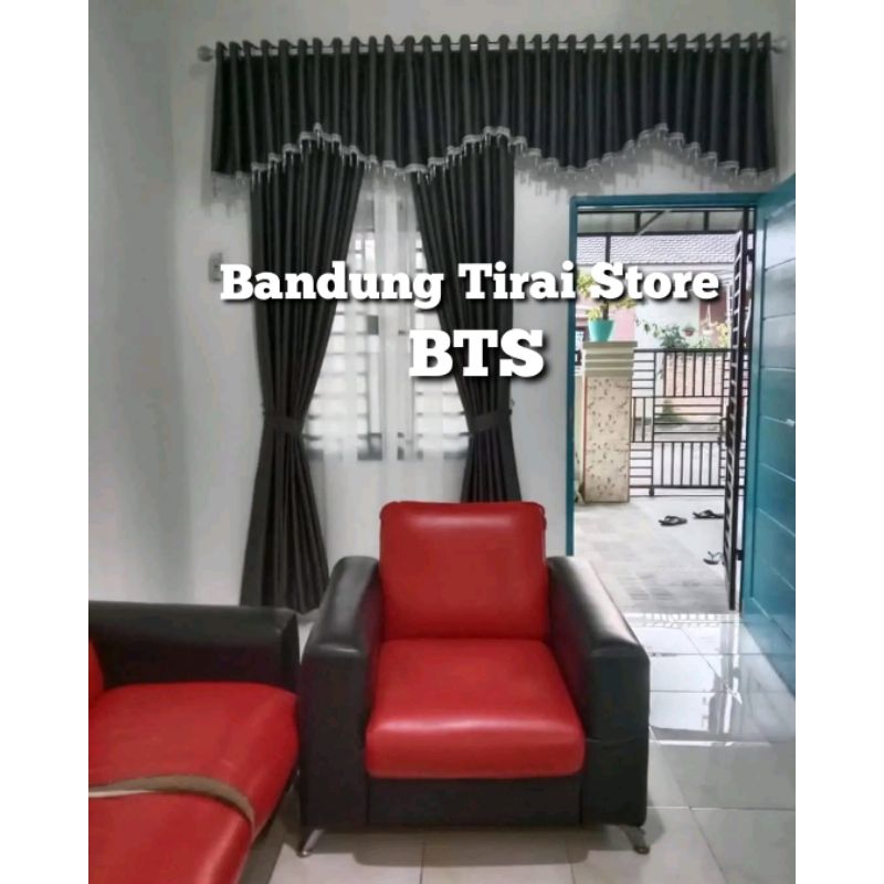 1 Set Gorden Jendela Blackout Poni Pisah Hordeng Lebar 3 Meter Tinggi 250 cm