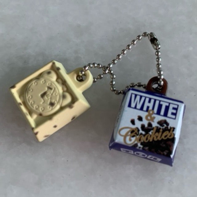 Japanese Trinkets White Chocolate
