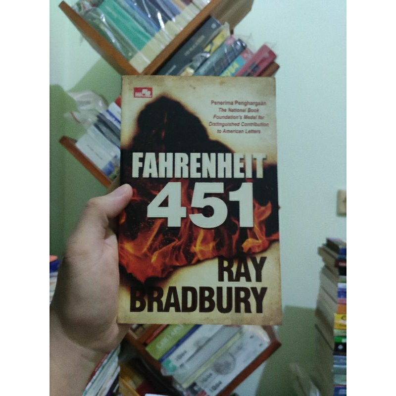 [PRELOVED ORI] Fahrenheit 451 - Ray Bradbury Novel Bekas