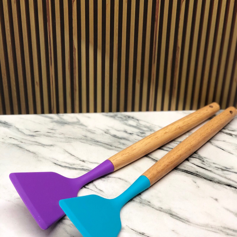 Spatula/sutil silikon gagang kayu