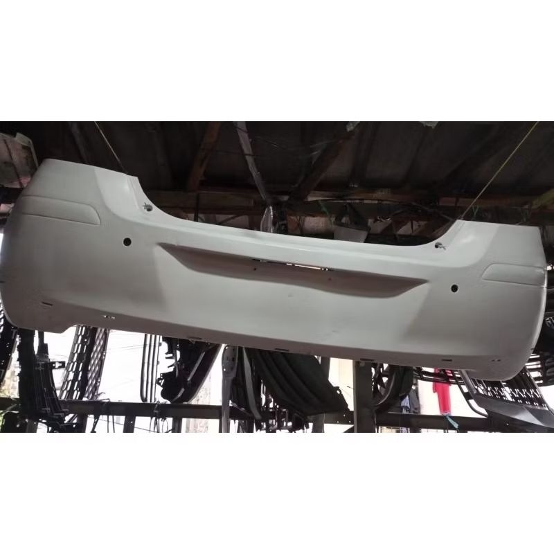 Bemper Belakang Toyota Yaris 2010 Original