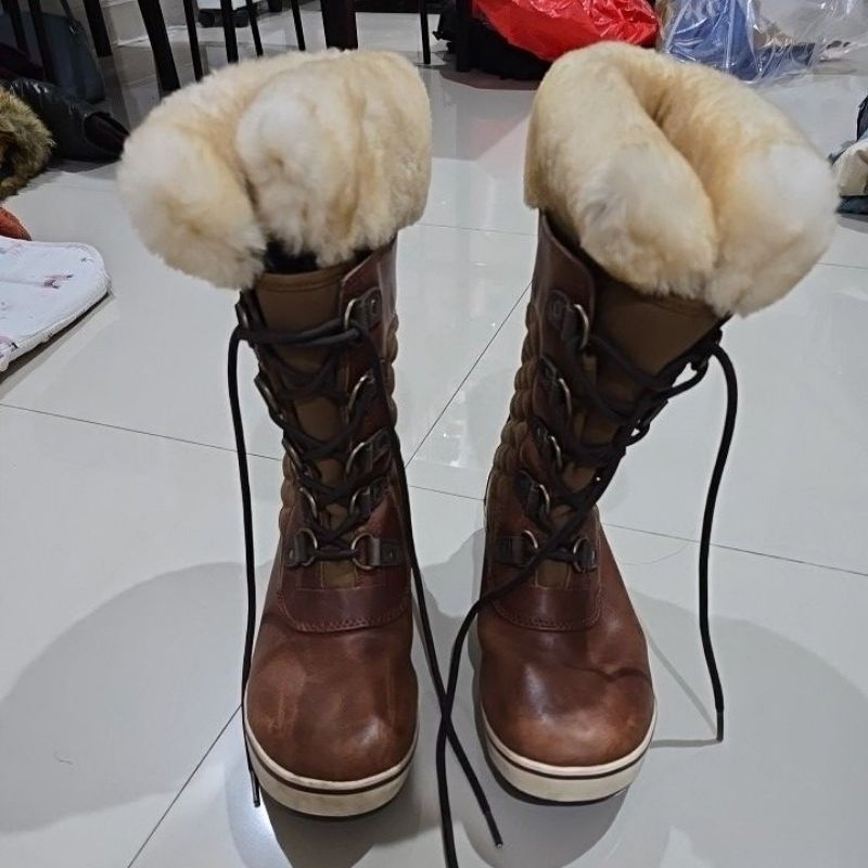 Preloved boot UGG..insole 26 cm