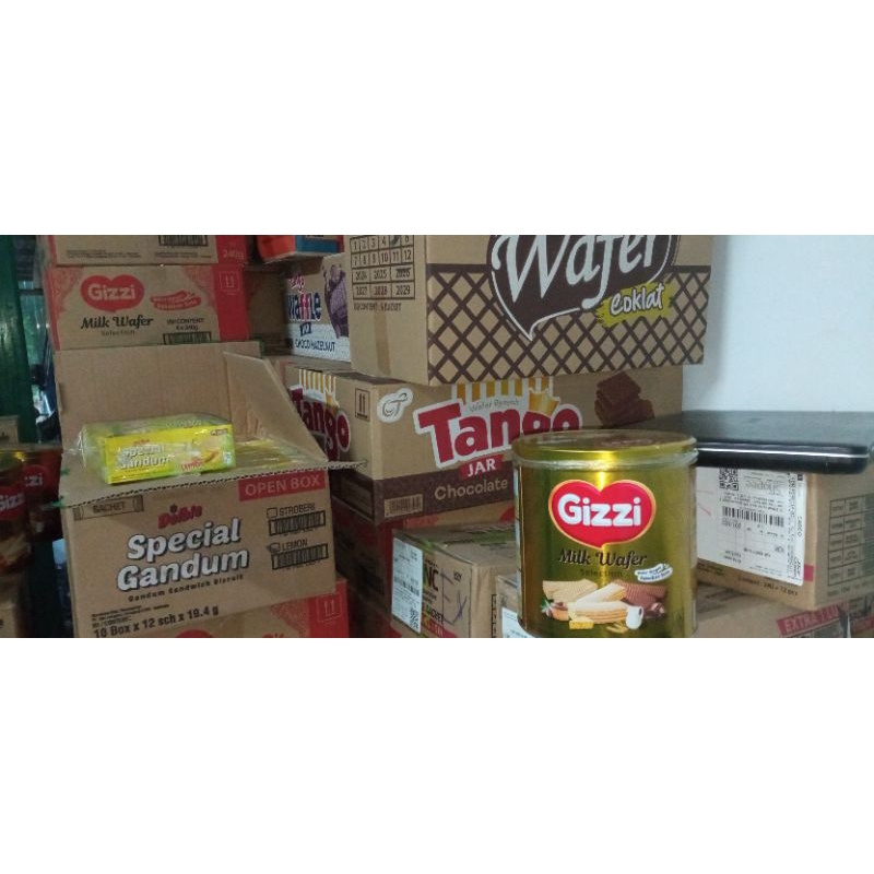 

Gizzi Milk Wafer kalleng 240 gr