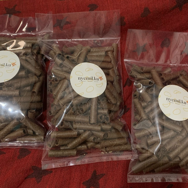 

Astor Cokelat