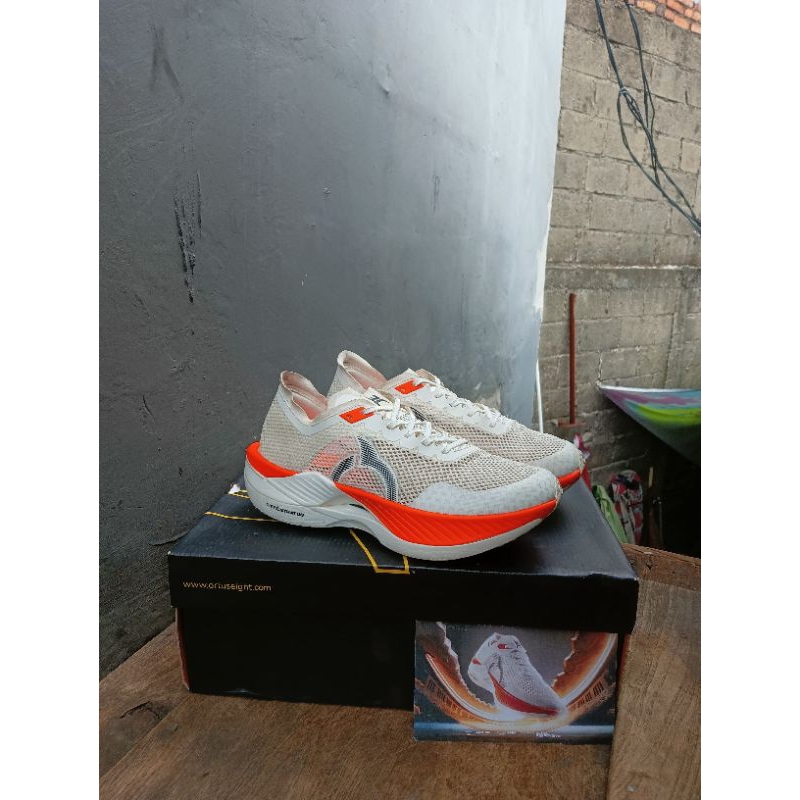 Sepatu Running Ortuseight Solar, Mills Enermax Stream AL, Mills Treximo MK II, 910Nineten Hz Vision 