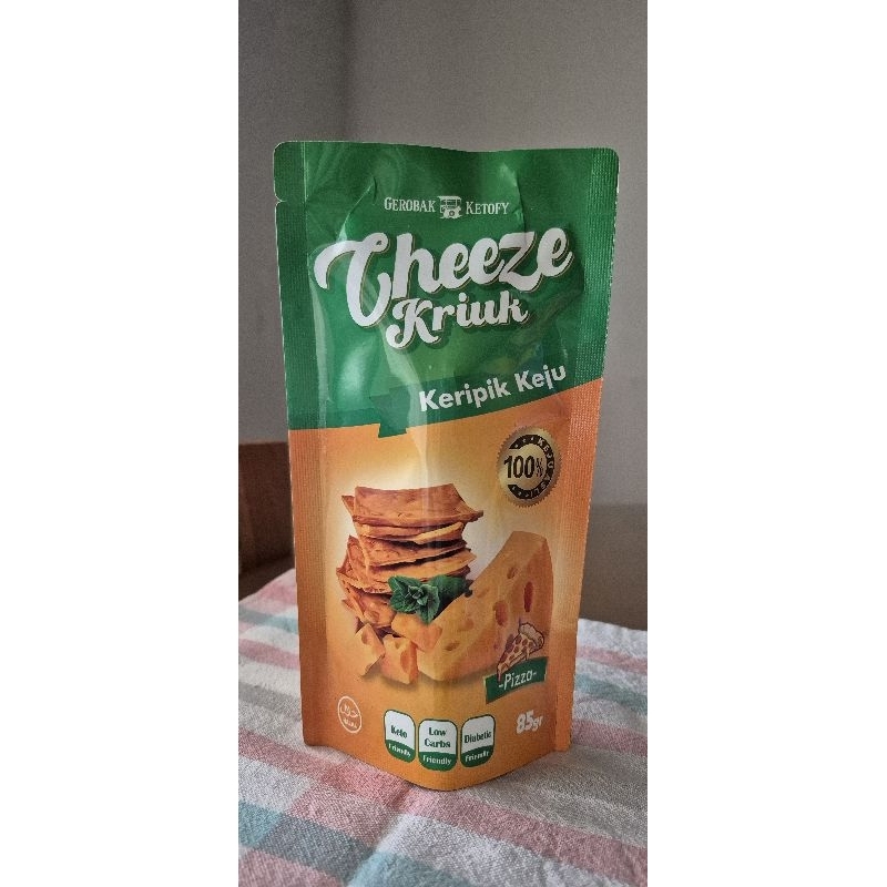 

Cheez Kriuk Keripik Keju Keto