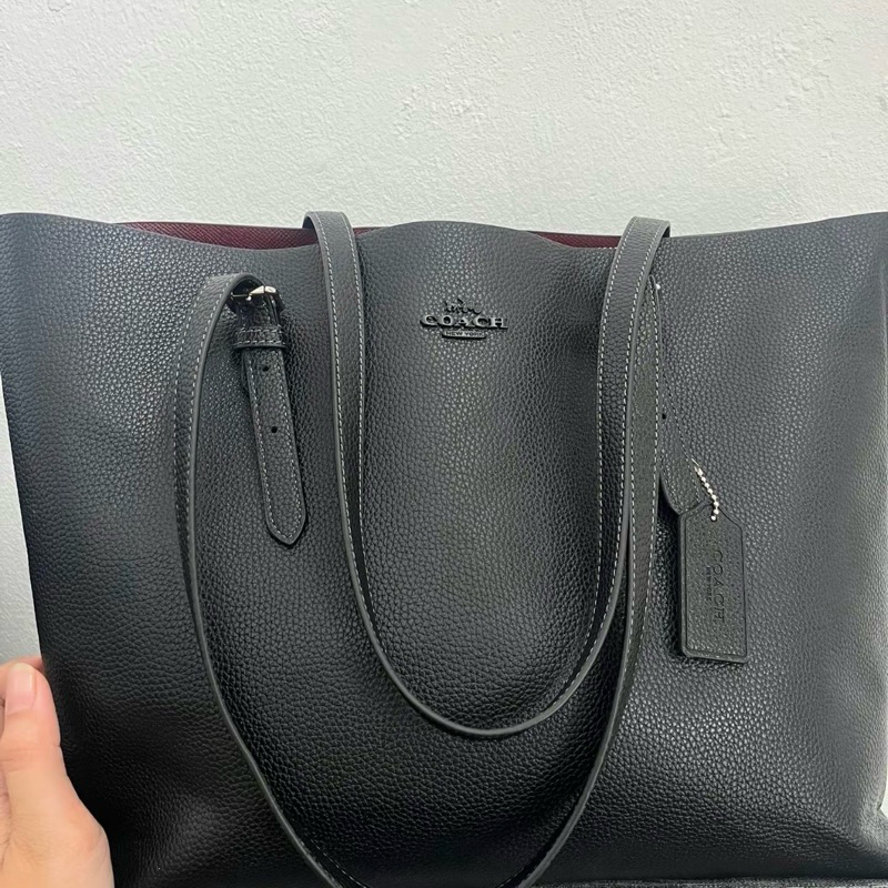 Coach Tote Black Mollie 25