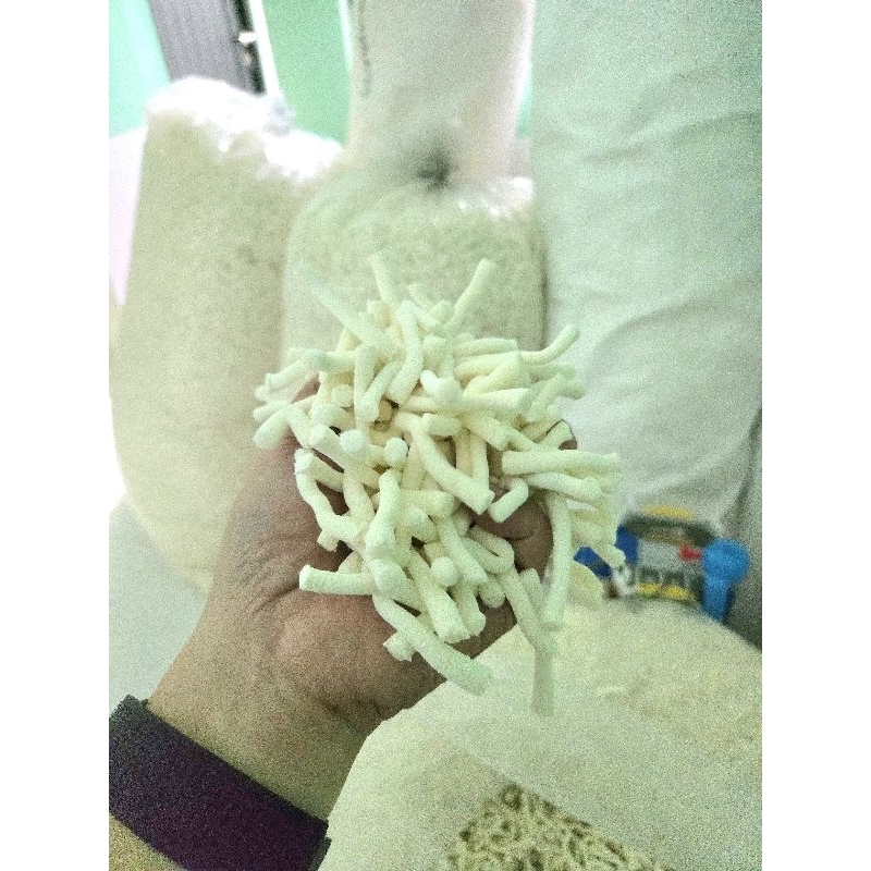 latex cacing panjang 2 - 3 cm isian bantal boneka sofa cusion awet 15 tahun harga 1kg