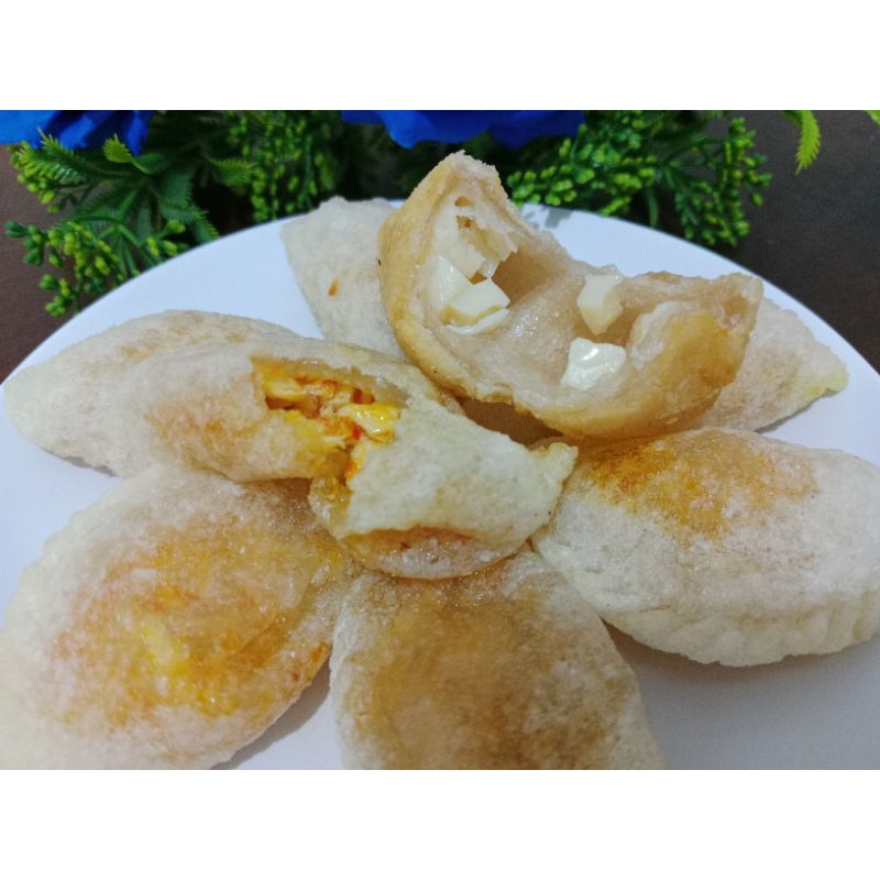 

Cireng Isi Ayam Suwir Pedas & Keju