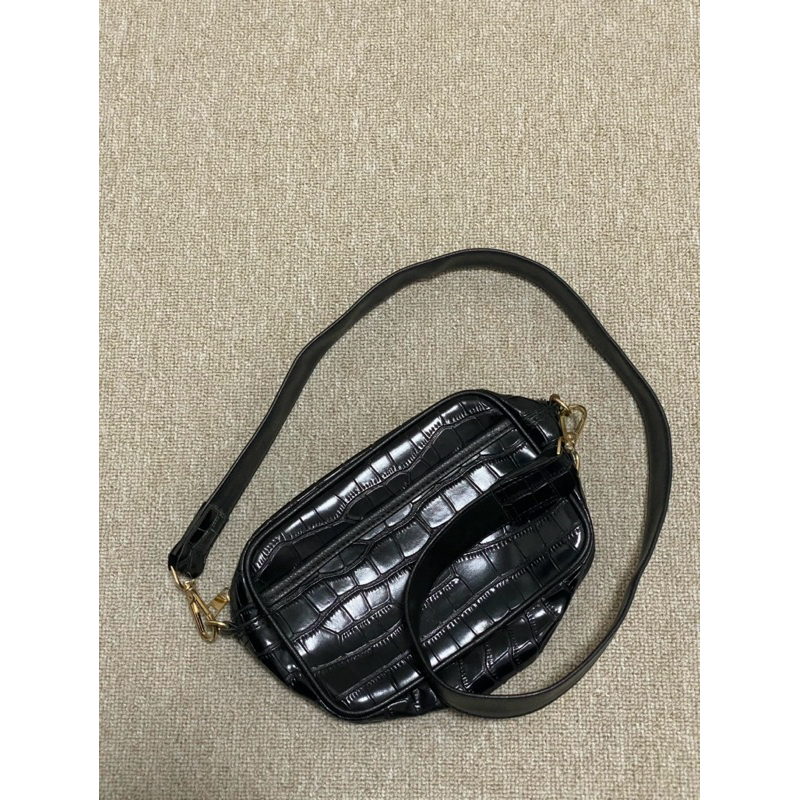 preloved Beliya Rubi Slingbag Black